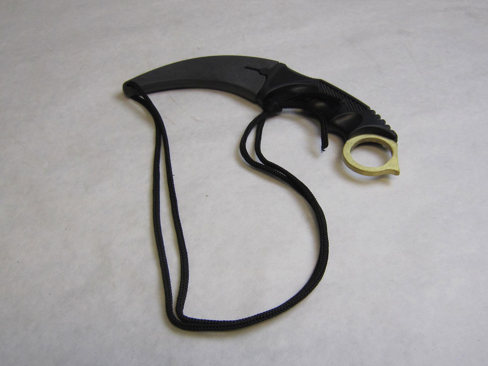 Snake Eye Tactical Neck Knife (1 of 4)