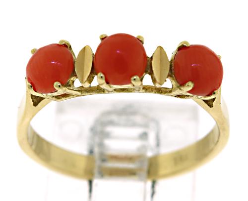 Vintage Coral Ring (1 of 5)