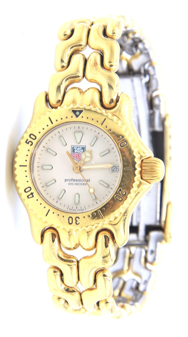 Tag Heuer Professional 200M Quartz Watch (1 of 7)