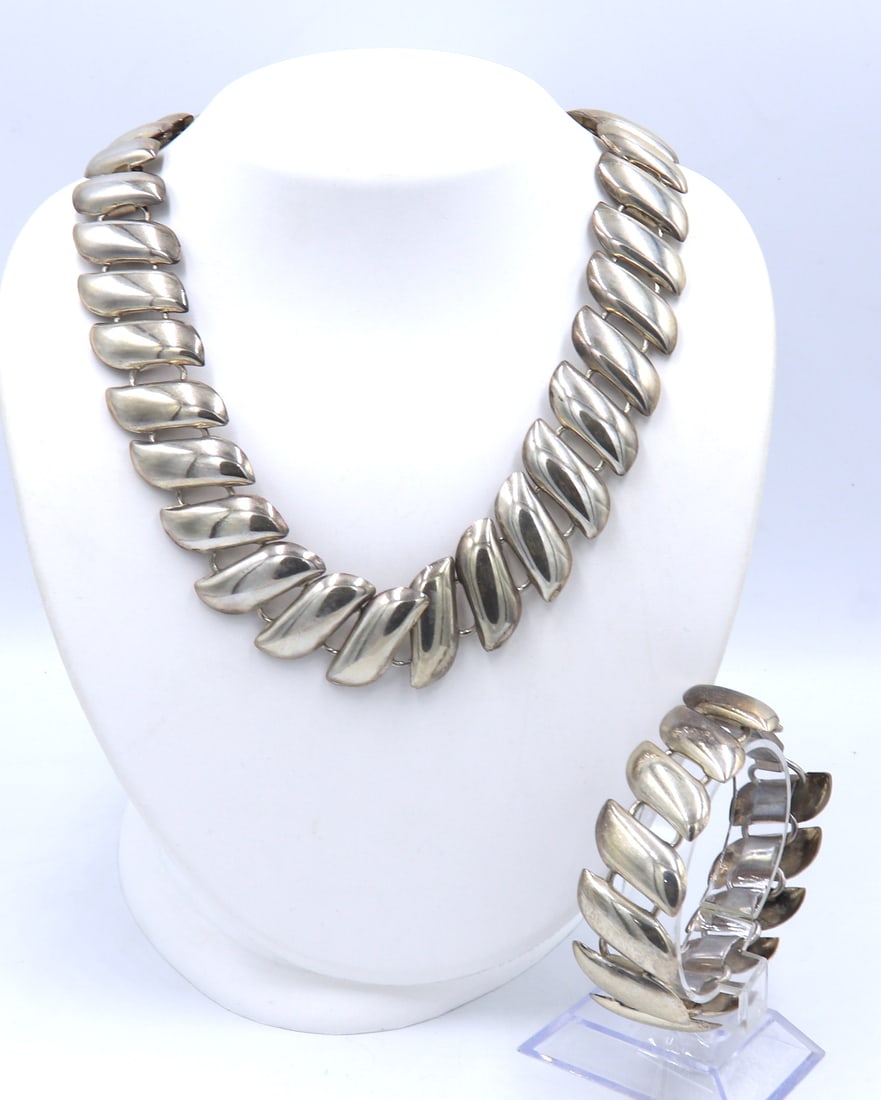 Vintage 925 sterling silver Mexico necklace and matching bracelet (1 of 10)