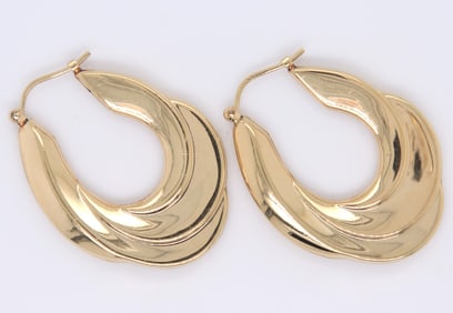 Gorgeous Yellow Gold Earrings