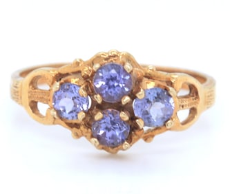 10kt Yellow gold flower style Iolite ring