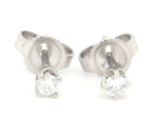 14kt White gold round brilliant cut diamond stud earrings