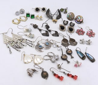 Group lot of Vintage 925 sterling silver mixed Jewelry