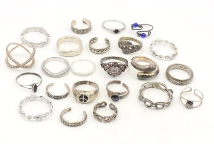 Group lot of Vintage 925 sterling silver rings