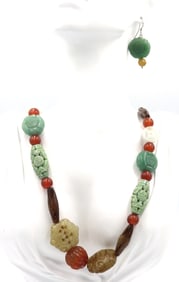 Chunky set of Jade and coral necklace and dangle earrings