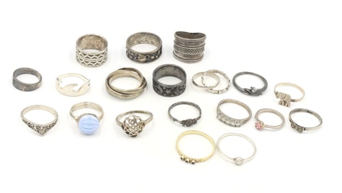 Group lot of Vintage 925 sterling silver rings