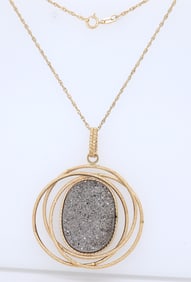 Stylish 14kt YG Druzy Interlocking Circles Necklace