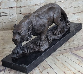 Leopard Bronze Statue