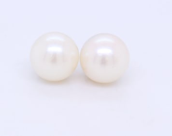 14kt White gold 7.5mm-8mm pearl stud earrings