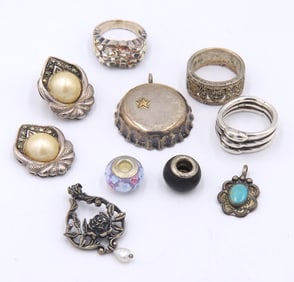 Group lot of vintage 925 sterling silver jewelry