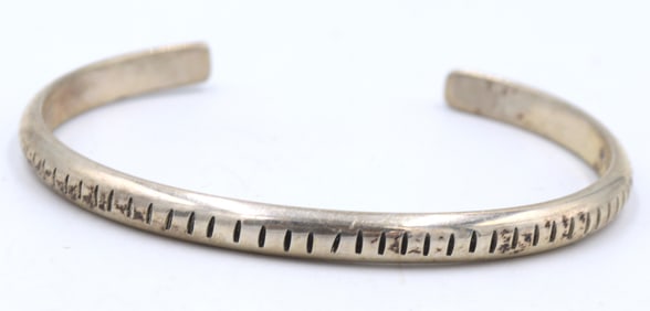 Vintage 925 sterling silver cuff bangle