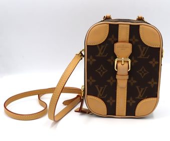 Louis Vuitton Vallisette Vertical monogram handbag
