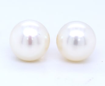 14kt Yellow gold Button pearl stud earrings