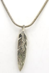 925 Sterling silver signed leaf pendant on snake chain necklace