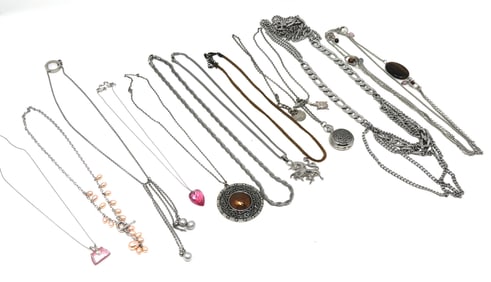 Group lot of fashion Jewelry