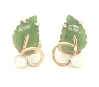 14kt Yellow gold green Jade and pearl leaf shaped earrings