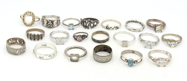 Group lot of Vintage 925 sterling silver rings