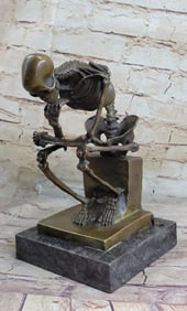 Thinker Bronze Sculptre