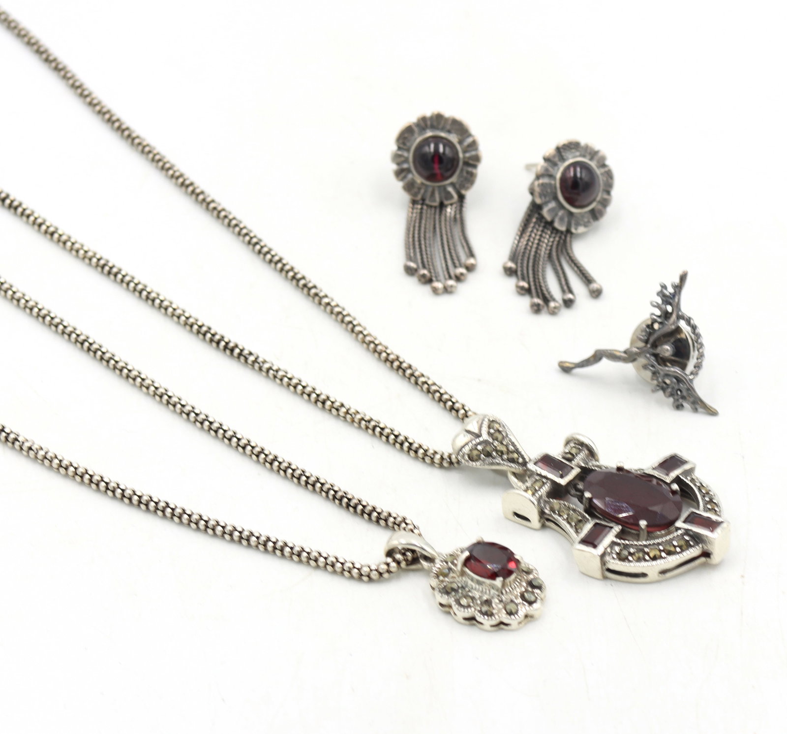 Group lot of Vintage 925 sterling silver miscellaneous jewelry (1 of 11)