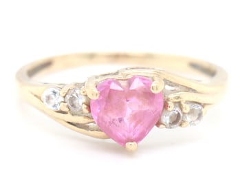 10kt Yellow gold pink topaz heart shaped ring