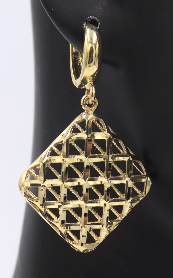 Gorgeous Yellow Gold Basket Weave Drop Dangle Earrings (1 of 6)