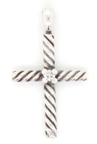 David Yurman 0.03ct diamond cross pendant