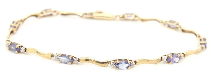10kt Yellow gold Tanzanite link bracelet