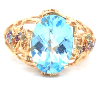 14kt Yellow gold oval blue topaz ring