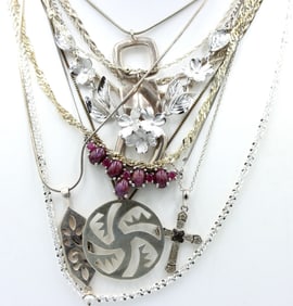 Group lot of Vintage 925 sterling silver necklaces