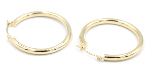 14kt Yellow gold hoop earrings