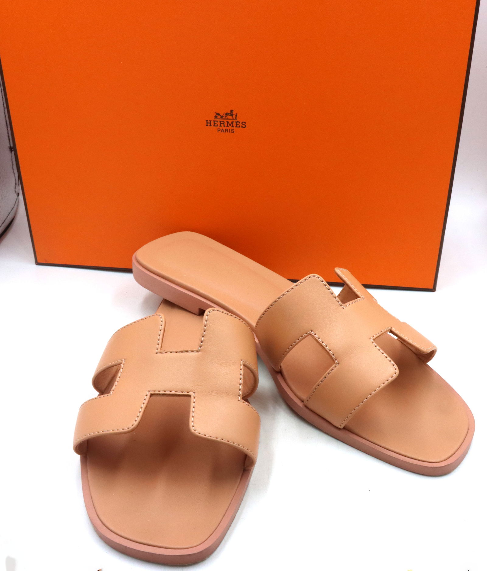 Hermes orange Joey Epsom calfskin oran sandals (1 of 10)