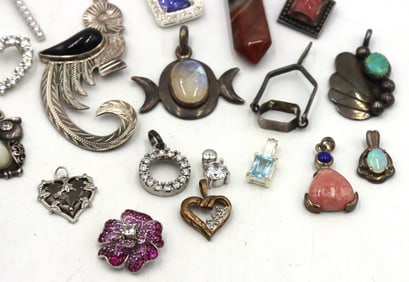 Group lot of Vintage 925 sterling silver pendants