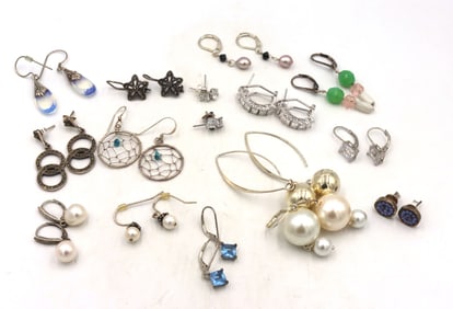 Group lot of vintage 925 sterling silver earrings