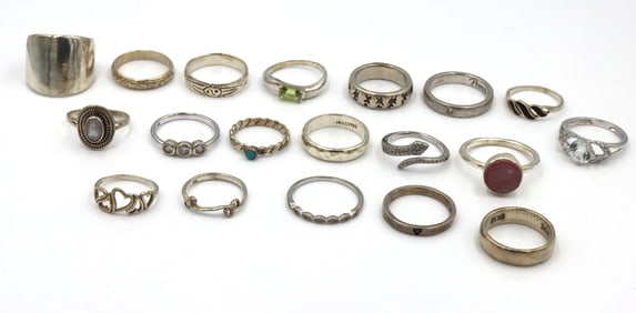 Group lot of Vintage 925 sterling silver rings