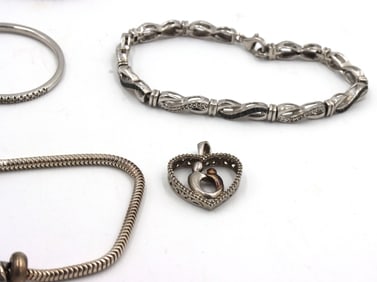 Group of vintage 925 sterling silver mixed jewelry