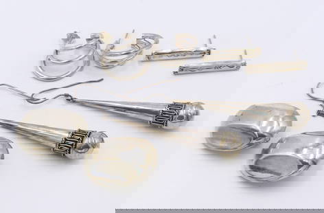 Dynamic Group Lot of 4 Vintage Silver Earrings: This Dynamic Group Lot of 4 Earrings features Vintage Sterling Silver in a variety of styles to create many different looks. This earring set weighs approx. 46.10 Grams.