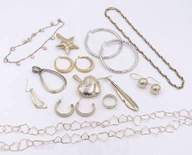 Group Lot of Vintage 925 Sterling Silver Jewelry: Group Lot of Vintage 925 Sterling Silver Jewelry. Earrings. Pendants and Chains. Total weight of Lot 85.7 Grams.