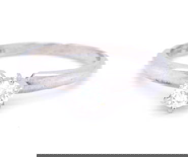 14kt White gold 1/5ct diamond solitaire ring: 14kt White gold 1/5ct diamond solitaire ring. Total weight of ring 2.1 grams. Ring size 6"