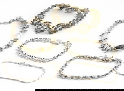 Group lot of Vintage 925 sterling silver bracelets: Group lot of Vintage 925 sterling silver bracelets. Total weight of lot is 75.4 grams.