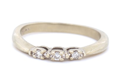 14kt White gold diamond band