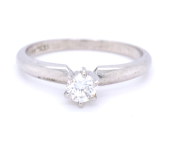 14kt White gold 1/5ct diamond solitaire ring