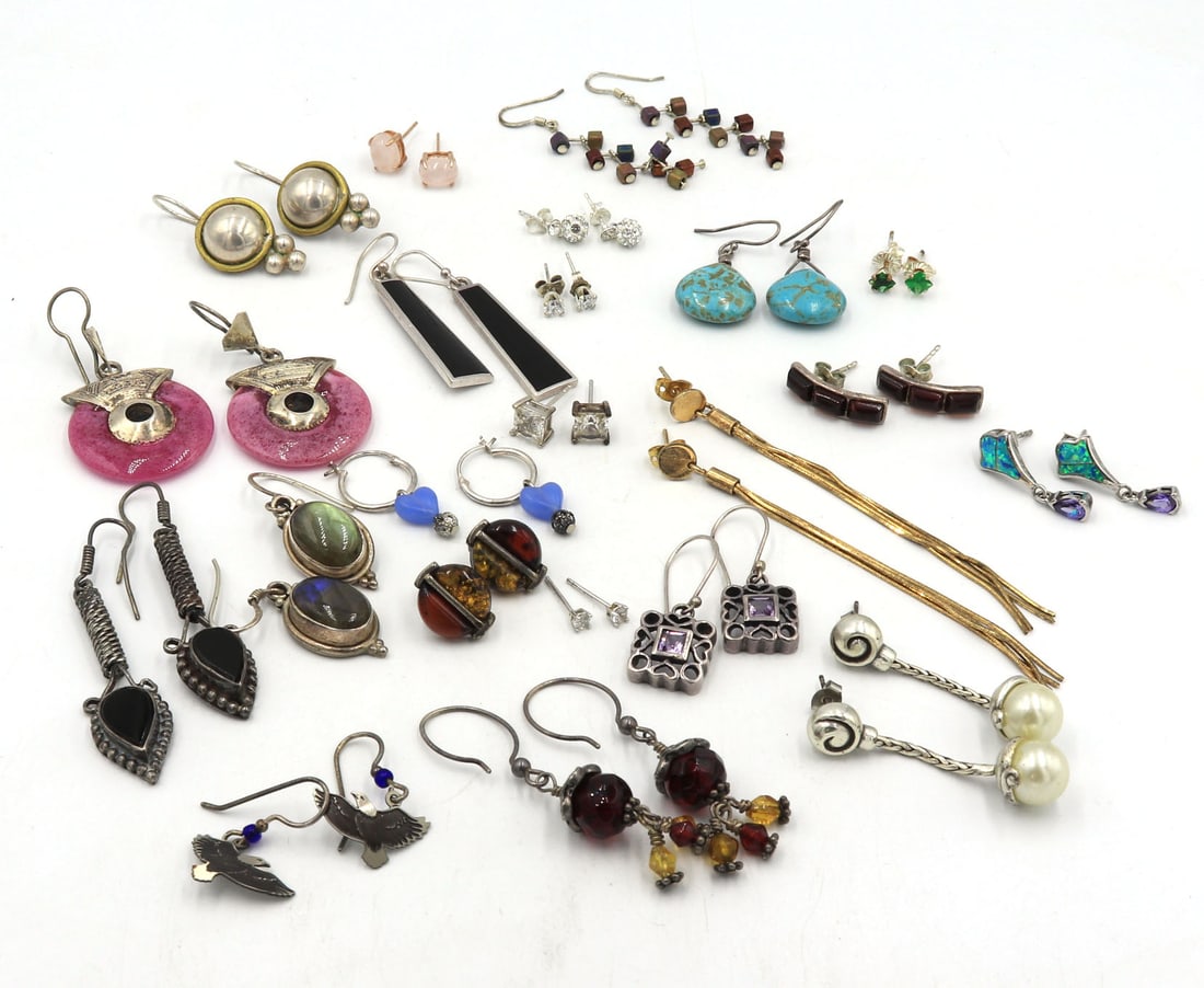 Group lot of vintage 925 sterling silver earrings (1 of 12)