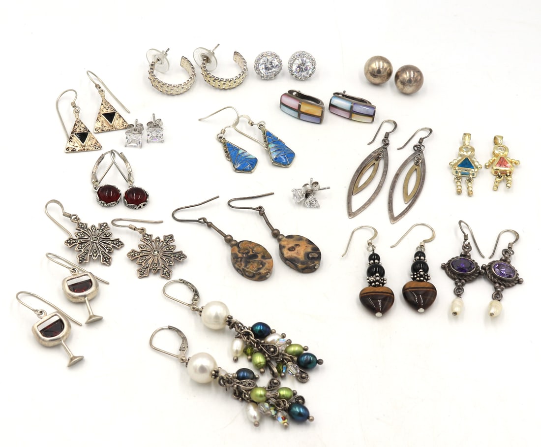 Group lot of Vintage 925 sterling silver earrings (1 of 9)