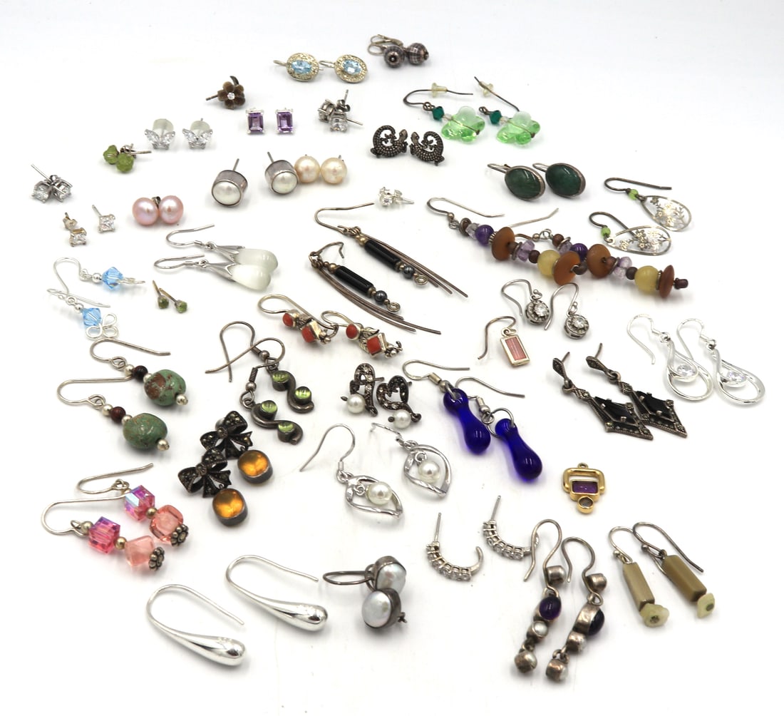 Group lot of Vintage 925 sterling silver earrings (1 of 15)