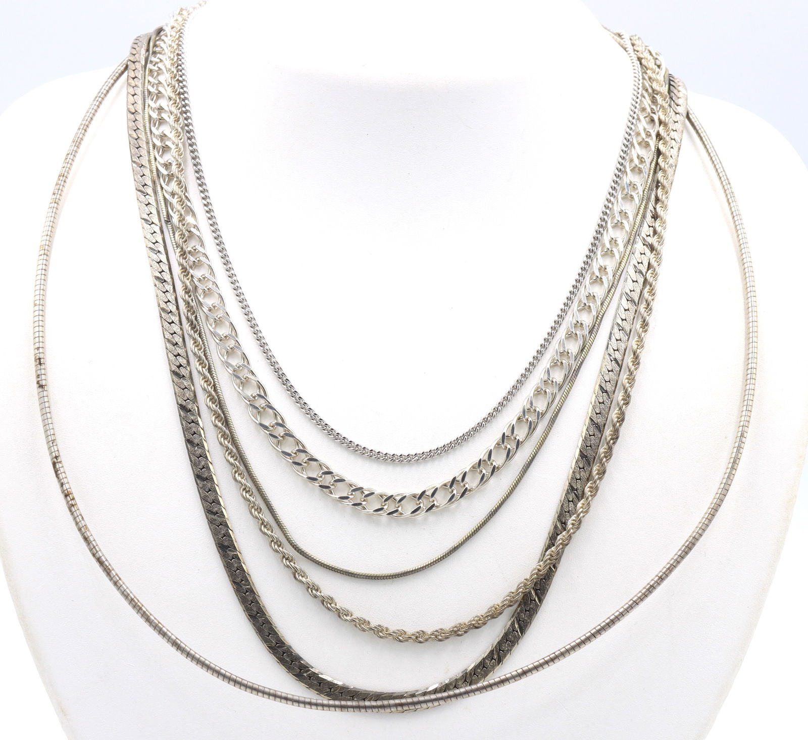 Group lot of 6 Vintage 925 sterling silver necklaces (1 of 8)