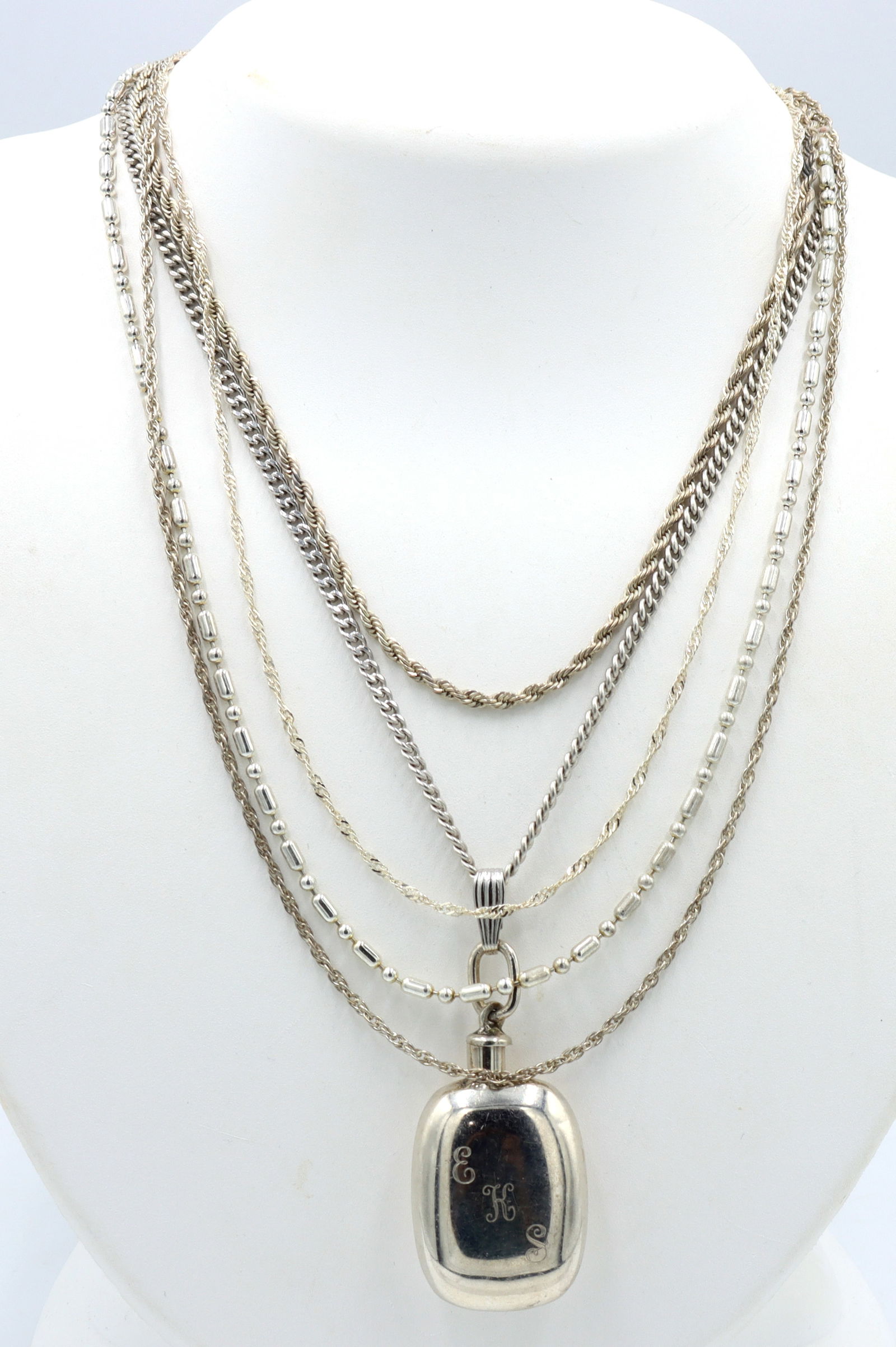 Group lot of 5 Vintage 925 sterling silver necklaces (1 of 8)