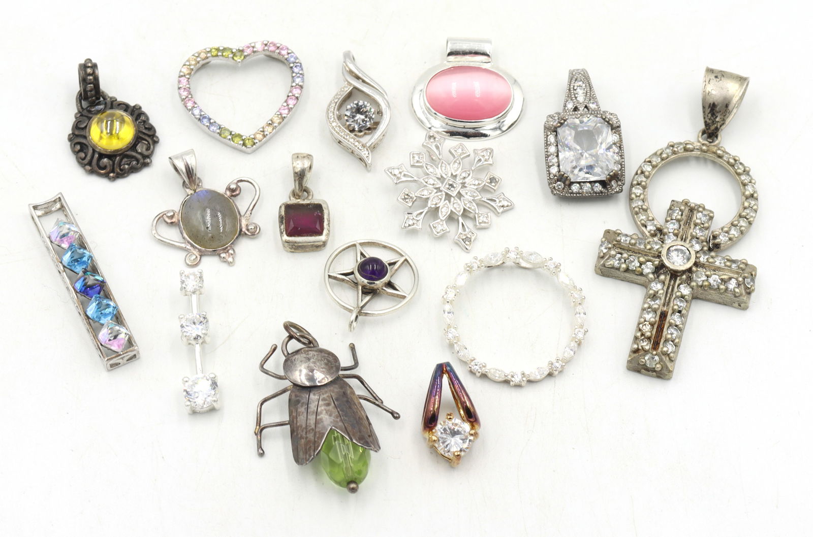 Group lot of Vintage 925 sterling silver pendants (1 of 8)