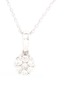 14kt White gold 0.25ctw diamond cluster flower pendant on chain