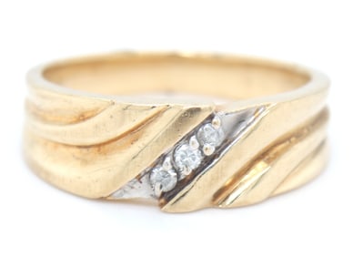 10kt Yellow gold diamond men's band